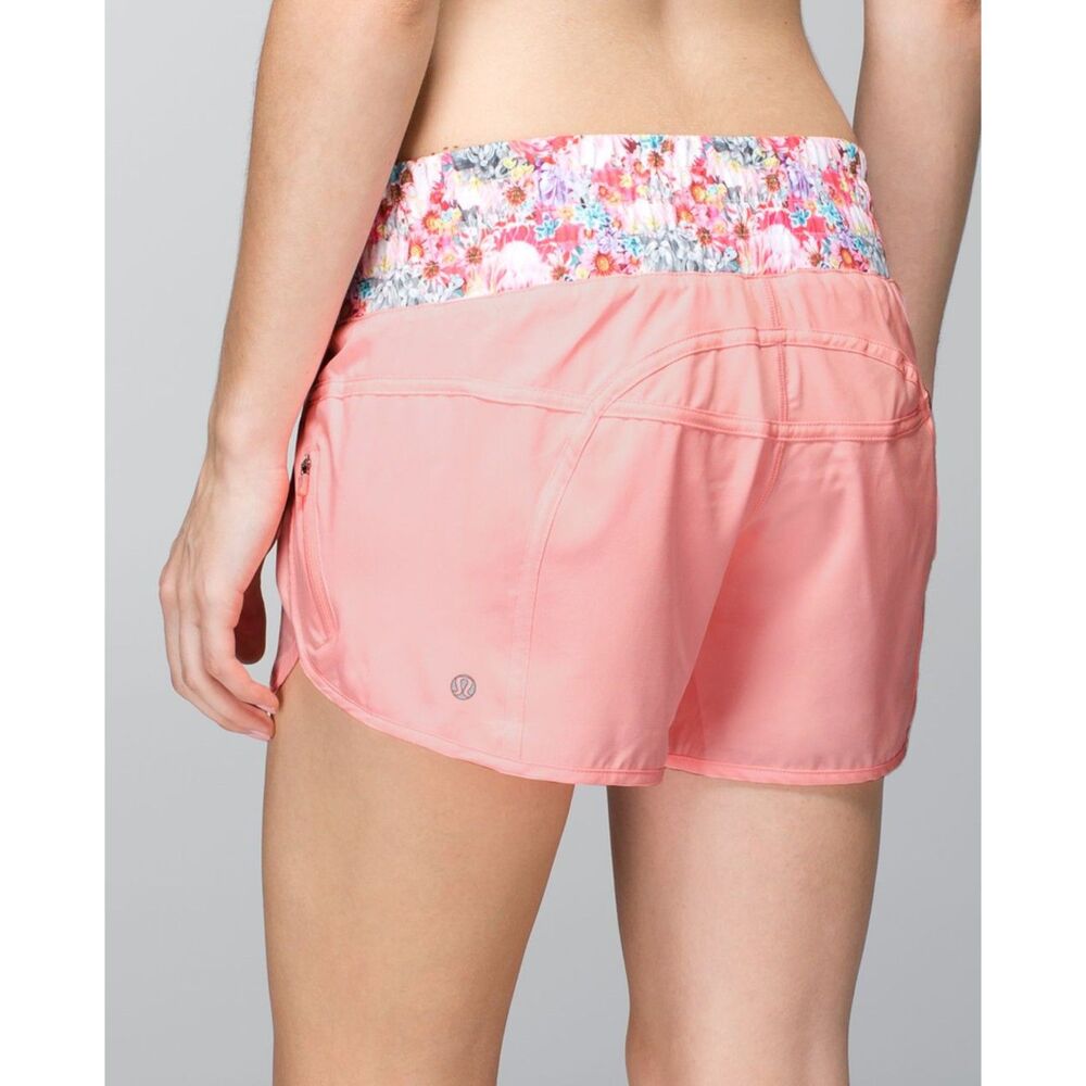 Lululemon Athletica Bleached Coral Tracker Shorts II 4-way Stretch Womens Size 8